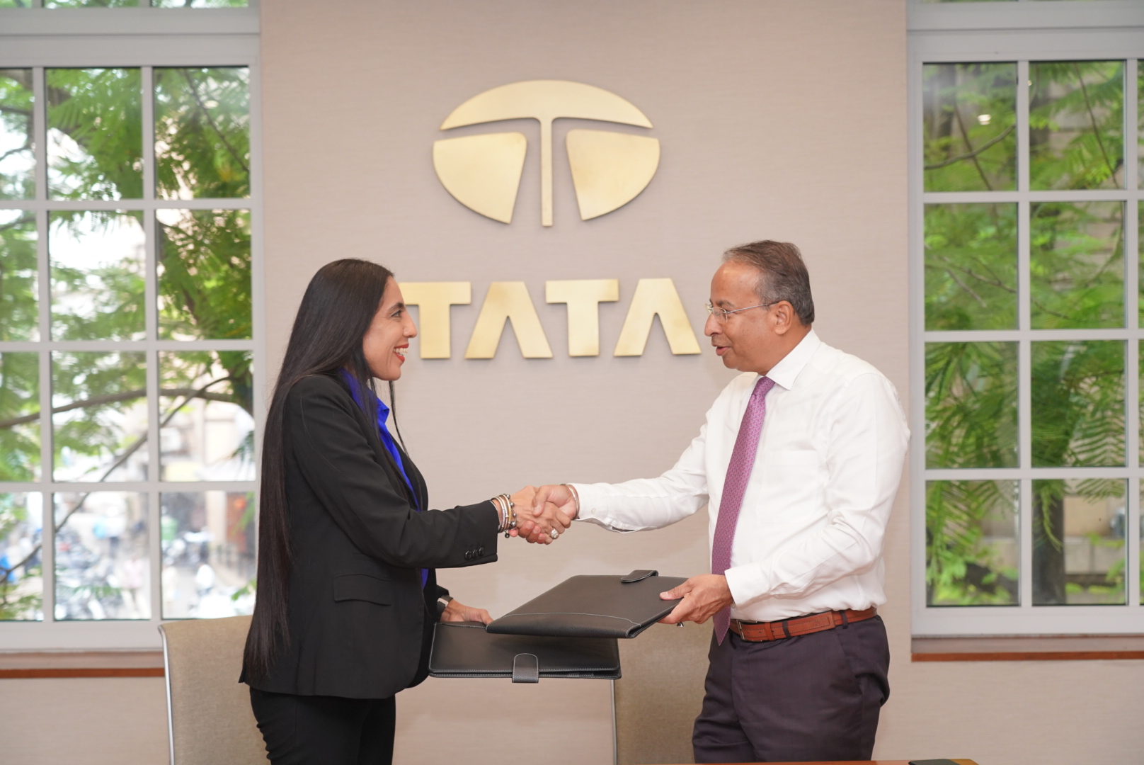 Tata Power and JLL India collaborate to provide Green Energy Solutions in the realty house￼